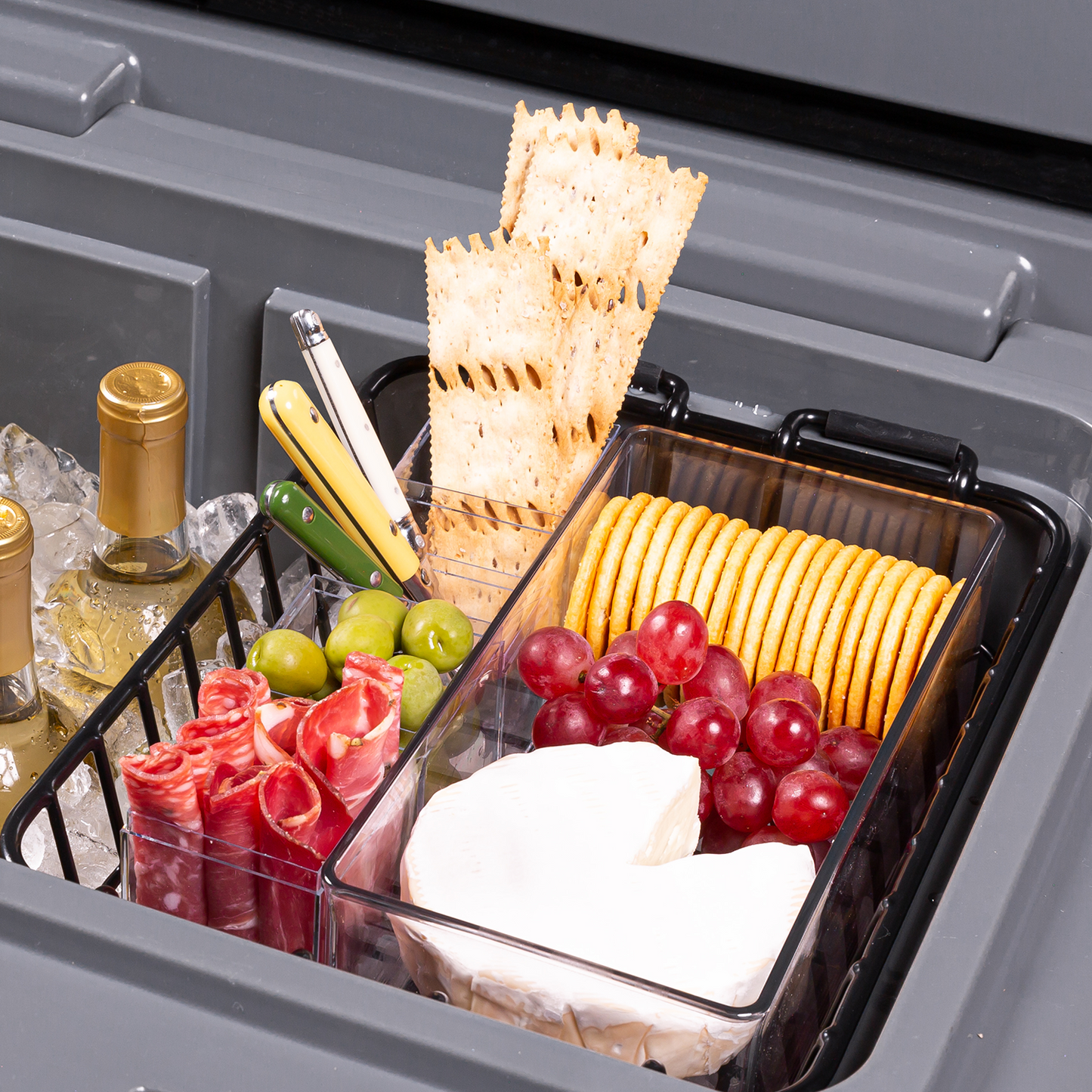 brutank-35qt-55qt-dry-rack-l3 brutank-dry-rack_accessory_alt-1.png