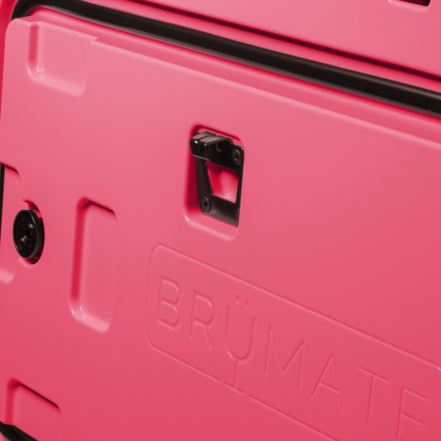 brutank-c3 brutank-55qt-neonpink-bottle-opener.png