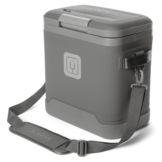 magpack-18-can-g5 magpack_18_graphite_front_strap.png
